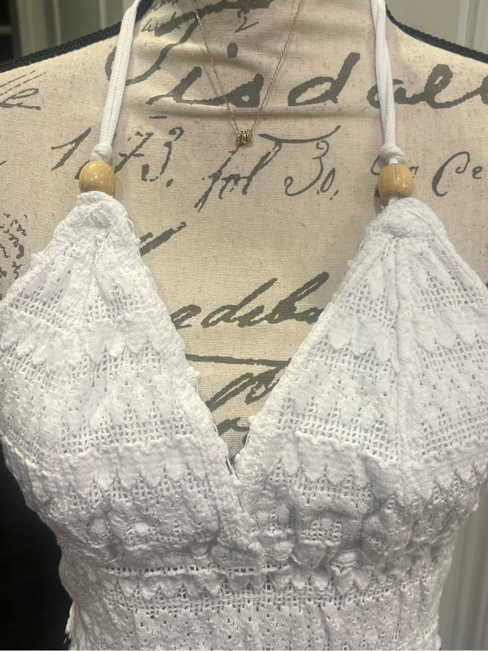 Blanco By Nature Cosmo Crochet Halter Cropped Top - Picture 9 of 16